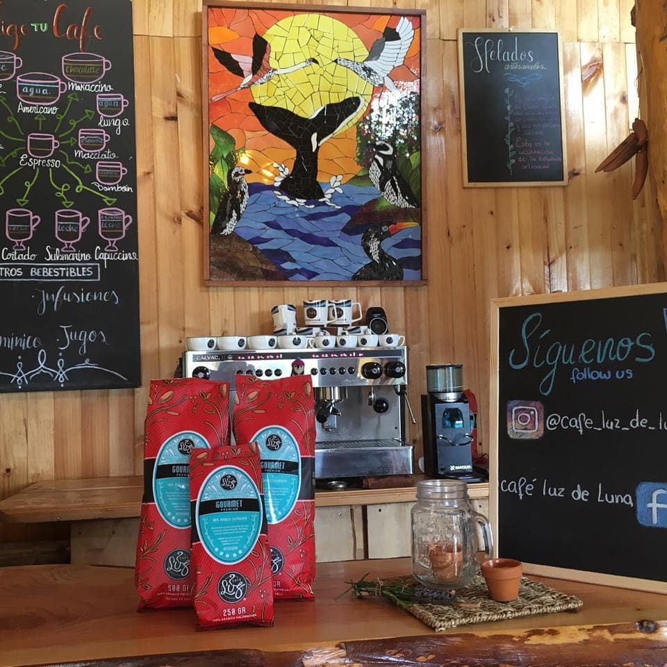 Café Luz de Luna y  Sendero Tehuaco