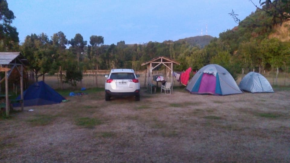 Hospedaje y Camping Tenaún