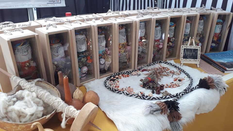 Palinay muñecas indígenas